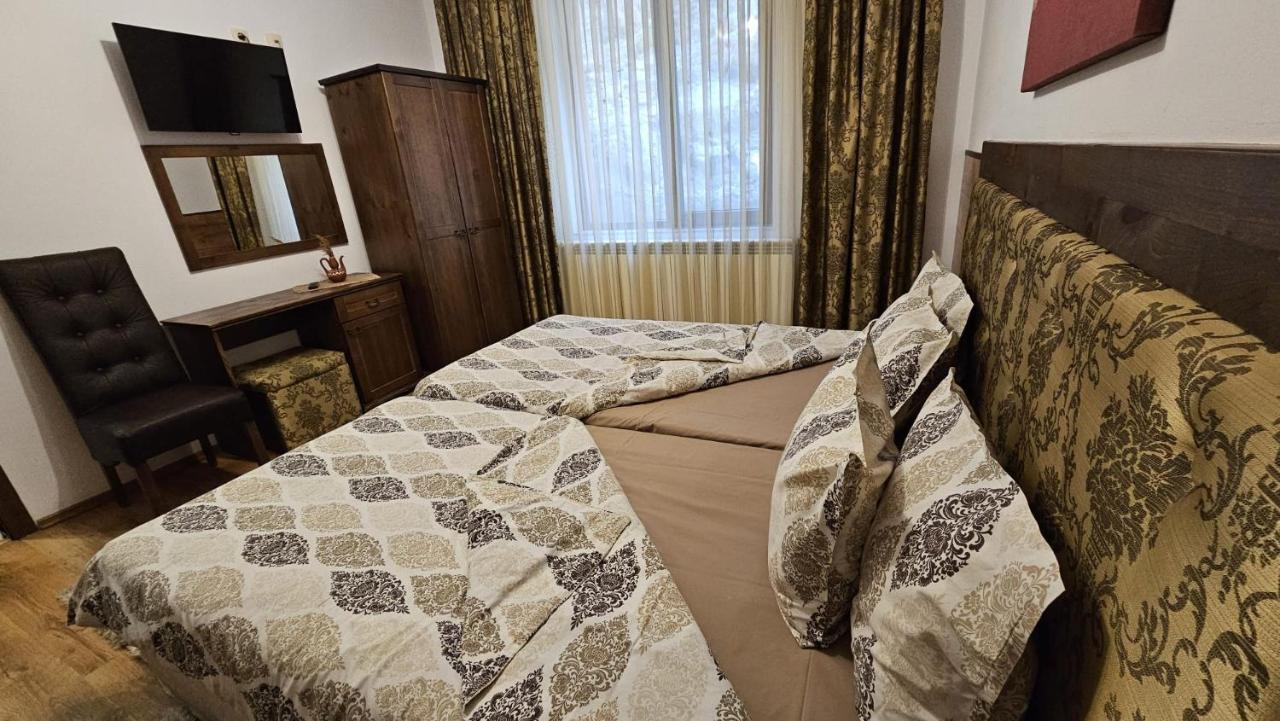 Villa Hills - Къща За Гости С Храна Orlino 外观 照片